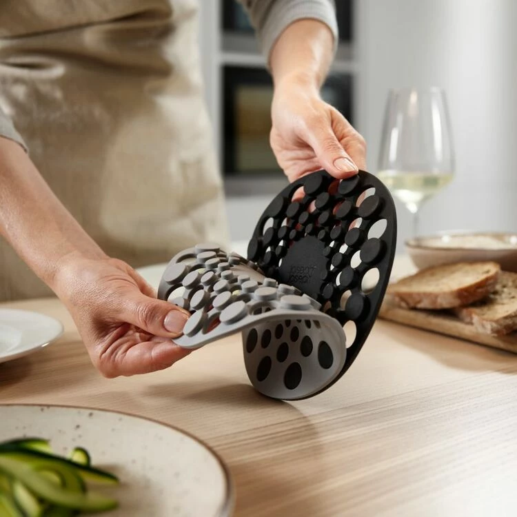 Joseph Joseph Joseph & Joseph Spot-On Set Of 2 Round Grey Silicone Trivets 4 Joseph Joseph Joseph & Joseph Spot-On Set Of 2 Round Grey Silicone Trivets - Image 2