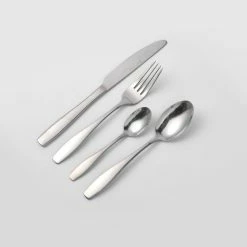 Smith & Nobel Hillary 32 Piece Cutlery Set
